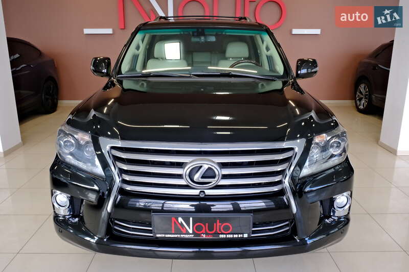 Внедорожник / Кроссовер Lexus LX 2013 в Одессе