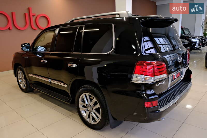 Внедорожник / Кроссовер Lexus LX 2013 в Одессе
