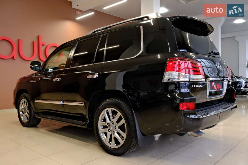 Внедорожник / Кроссовер Lexus LX 2013 в Одессе