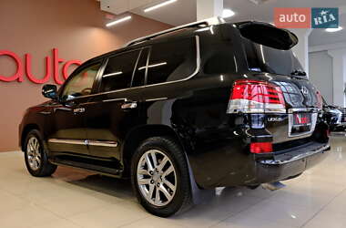 Внедорожник / Кроссовер Lexus LX 2013 в 