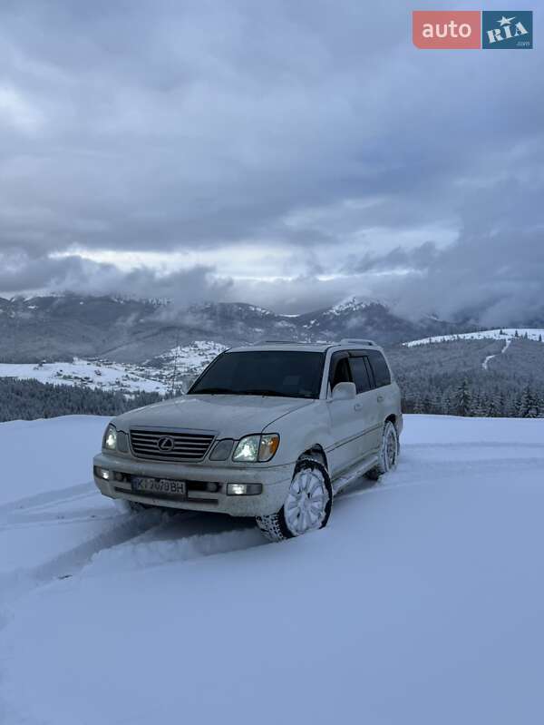 Внедорожник / Кроссовер Lexus LX 2004 в Киеве