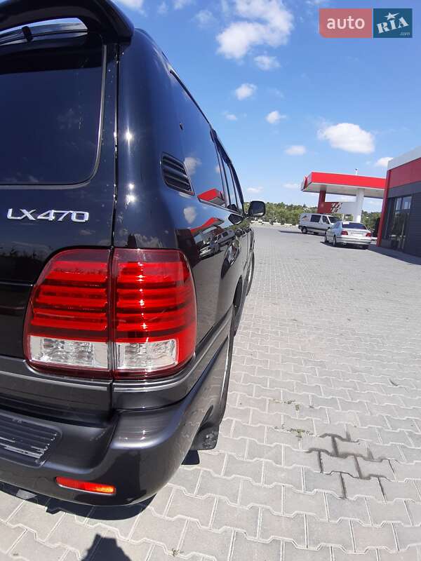 Внедорожник / Кроссовер Lexus LX 2005 в Черновцах