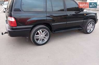Позашляховик / Кросовер Lexus LX 2000 в 