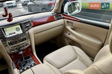 Внедорожник / Кроссовер Lexus LX 2010 в 