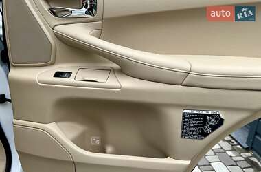 Внедорожник / Кроссовер Lexus LX 2010 в 