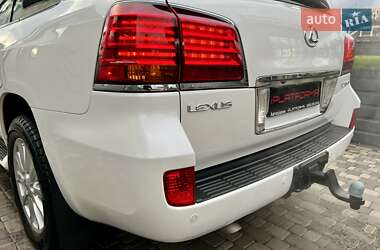 Внедорожник / Кроссовер Lexus LX 2010 в 