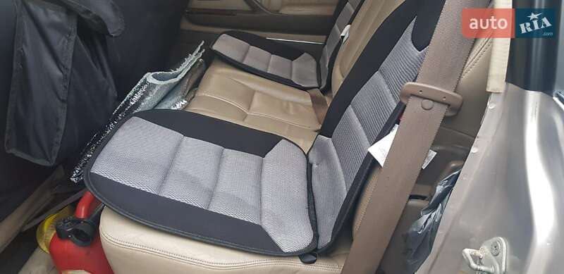 Внедорожник / Кроссовер Lexus LX 1996 в Умани