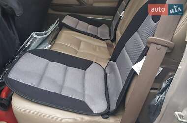 Внедорожник / Кроссовер Lexus LX 1996 в 