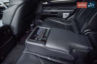 Внедорожник / Кроссовер Lexus LX 2017 в 