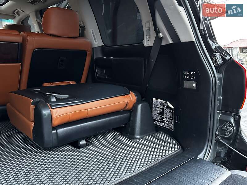 Внедорожник / Кроссовер Lexus LX 2011 в Тернополе