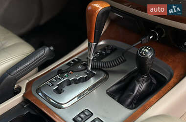 Позашляховик / Кросовер Lexus LX 2003 в 