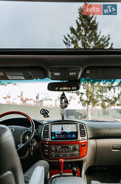 Внедорожник / Кроссовер Lexus LX 2007 в 