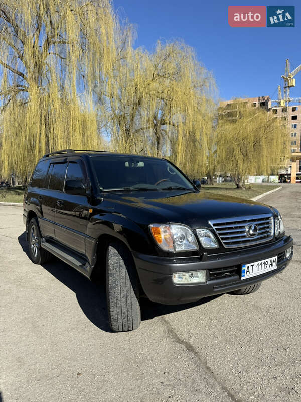Внедорожник / Кроссовер Lexus LX 2004 в Ивано-Франковске