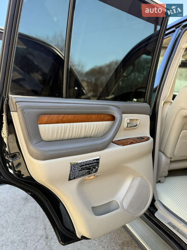 Внедорожник / Кроссовер Lexus LX 2004 в Ивано-Франковске