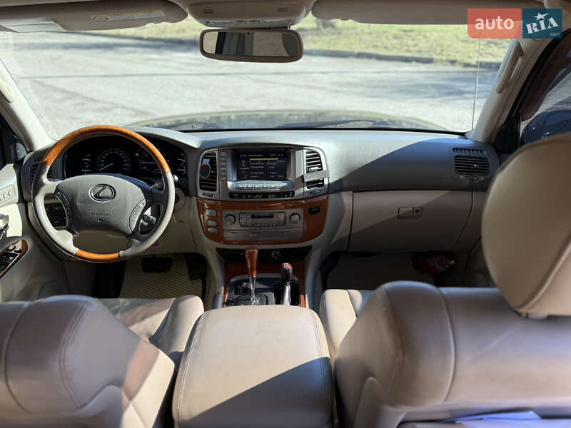 Внедорожник / Кроссовер Lexus LX 2004 в Ивано-Франковске