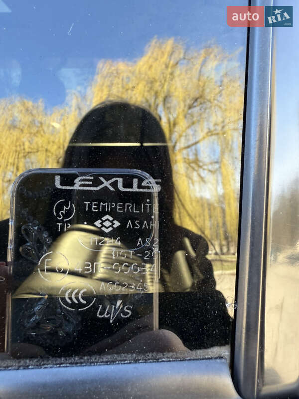 Внедорожник / Кроссовер Lexus LX 2004 в Ивано-Франковске