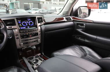 Внедорожник / Кроссовер Lexus LX 2012 в 