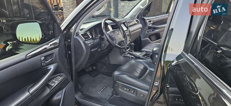 Внедорожник / Кроссовер Lexus LX 2012 в Киеве