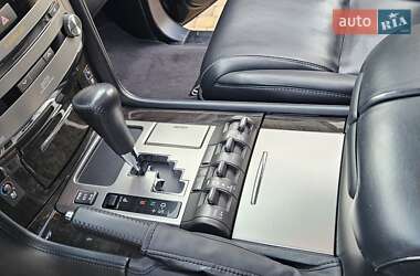 Позашляховик / Кросовер Lexus LX 2012 в 