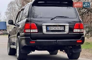 Внедорожник / Кроссовер Lexus LX 2003 в 