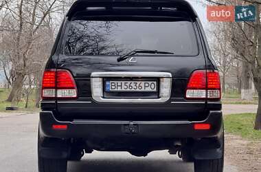 Внедорожник / Кроссовер Lexus LX 2003 в 