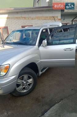 Внедорожник / Кроссовер Lexus LX 2005 в 