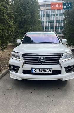 Внедорожник / Кроссовер Lexus LX 2013 в 