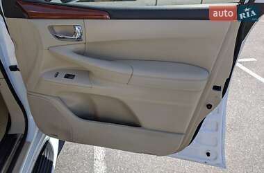 Позашляховик / Кросовер Lexus LX 2008 в 