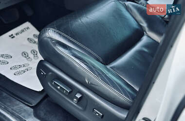 Внедорожник / Кроссовер Lexus LX 2012 в 