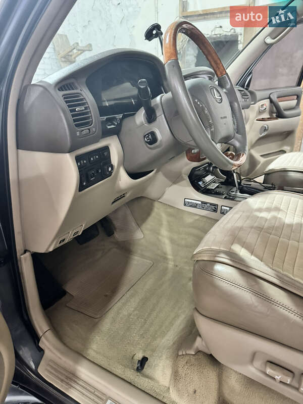 Позашляховик / Кросовер Lexus LX 2003 в Слов'янську