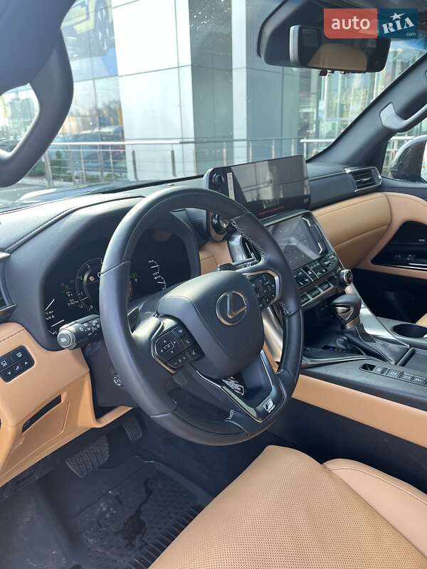 Внедорожник / Кроссовер Lexus LX 2024 в Киеве
