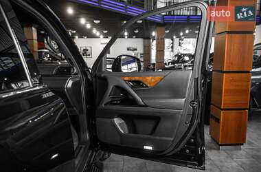 Внедорожник / Кроссовер Lexus LX 2022 в 