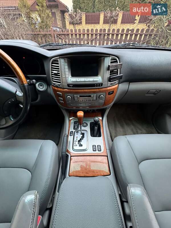 Внедорожник / Кроссовер Lexus LX 2006 в Киеве