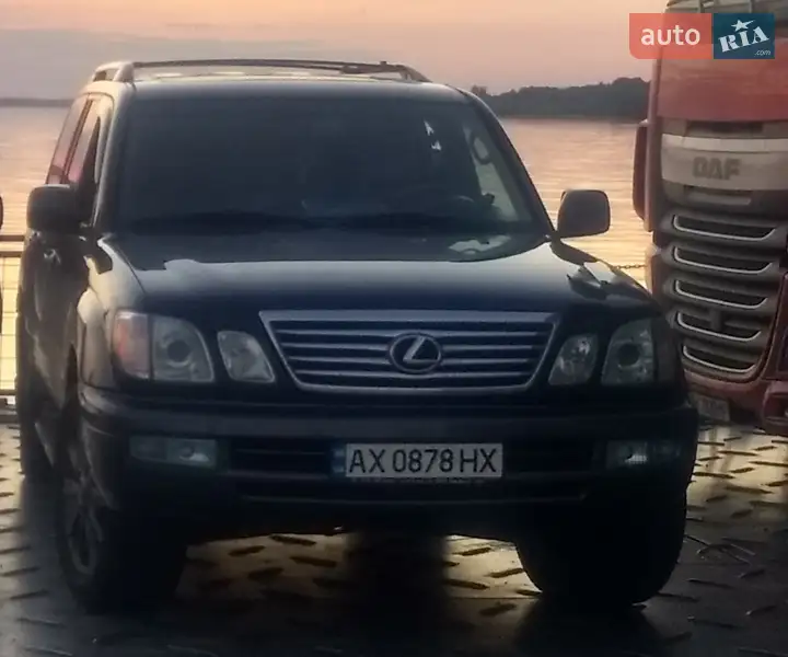 Lexus LX 2004