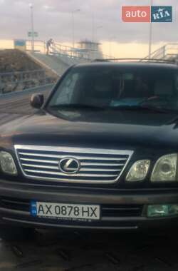 Внедорожник / Кроссовер Lexus LX 2004 в 