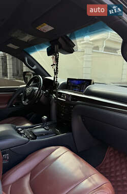 Внедорожник / Кроссовер Lexus LX 2019 в 