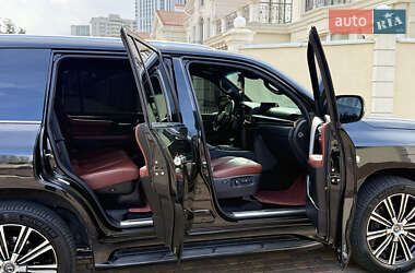 Внедорожник / Кроссовер Lexus LX 2019 в 