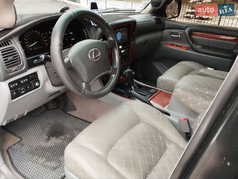 Позашляховик / Кросовер Lexus LX 2000 в Києві