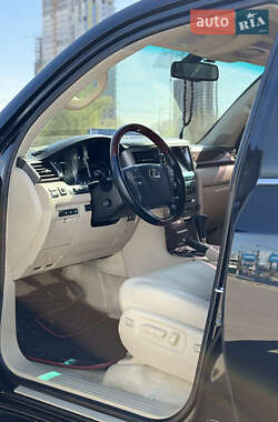 Внедорожник / Кроссовер Lexus LX 2008 в 