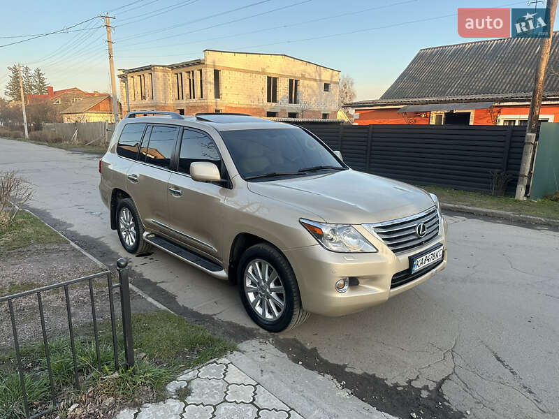 Lexus LX 2008