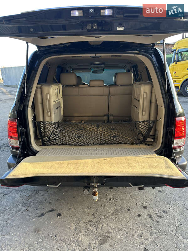 Внедорожник / Кроссовер Lexus LX 2006 в Луцке
