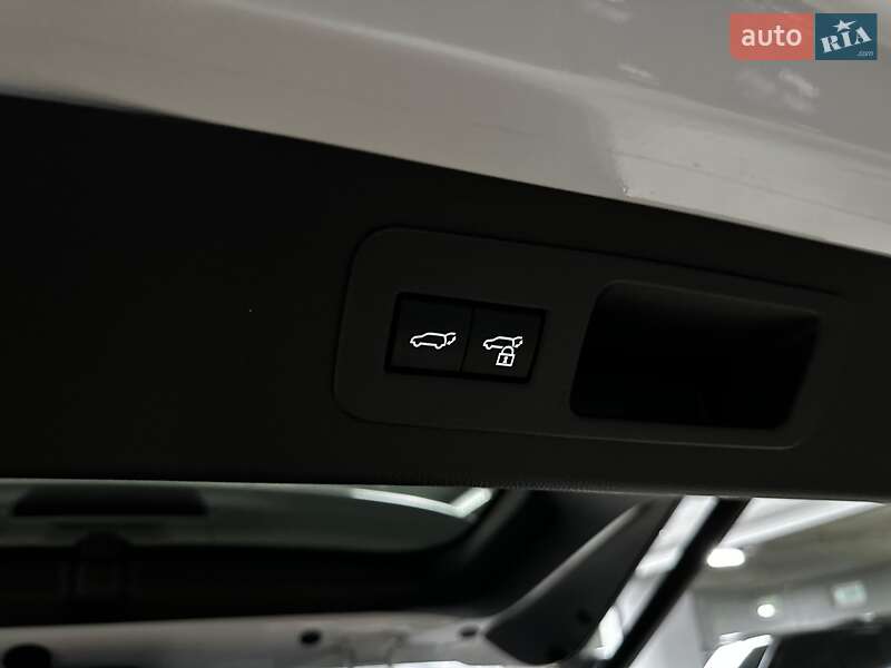 Позашляховик / Кросовер Lexus LX 2022 в Києві