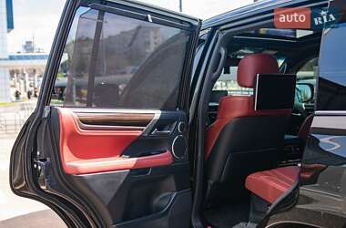 Внедорожник / Кроссовер Lexus LX 2019 в 