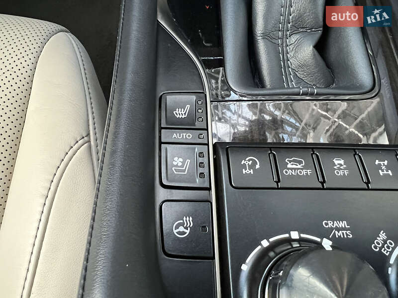 Внедорожник / Кроссовер Lexus LX 2017 в Киеве фото 2 Внедорожник / Кроссовер Lexus LX 2017 в Киеве