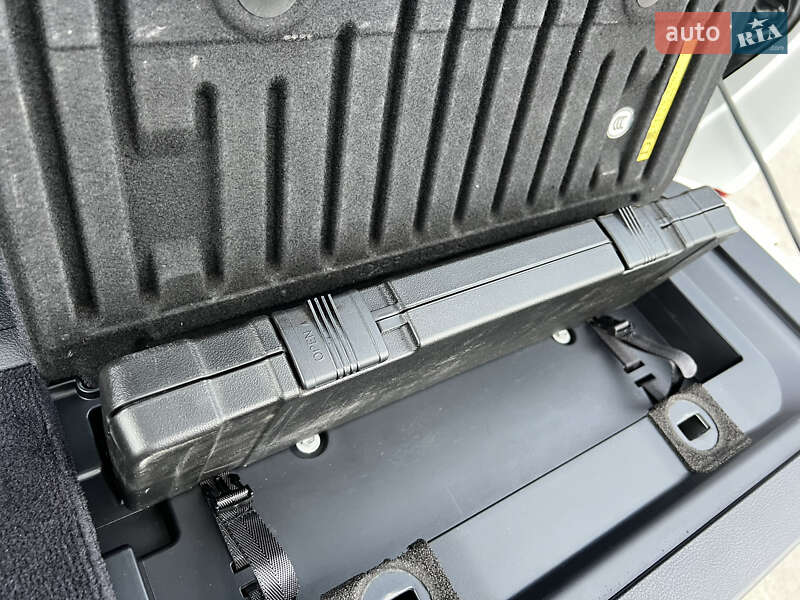 Внедорожник / Кроссовер Lexus LX 2017 в Киеве фото 76 Внедорожник / Кроссовер Lexus LX 2017 в Киеве