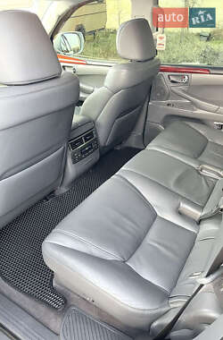 Внедорожник / Кроссовер Lexus LX 2008 в 