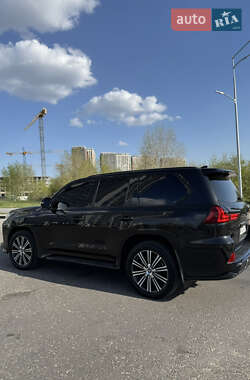 Внедорожник / Кроссовер Lexus LX 2018 в 