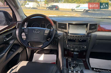 Внедорожник / Кроссовер Lexus LX 2008 в 