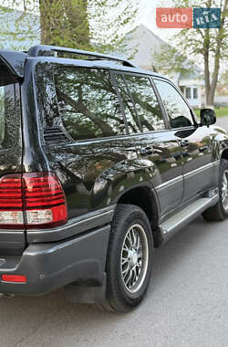 Внедорожник / Кроссовер Lexus LX 2004 в 
