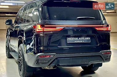 Позашляховик / Кросовер Lexus LX 2022 в 
